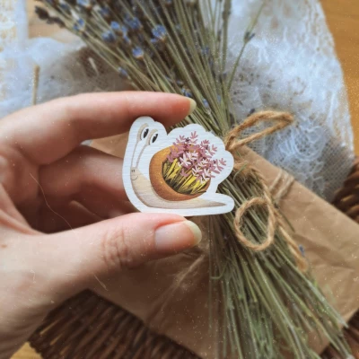 Pin Lavender Snail